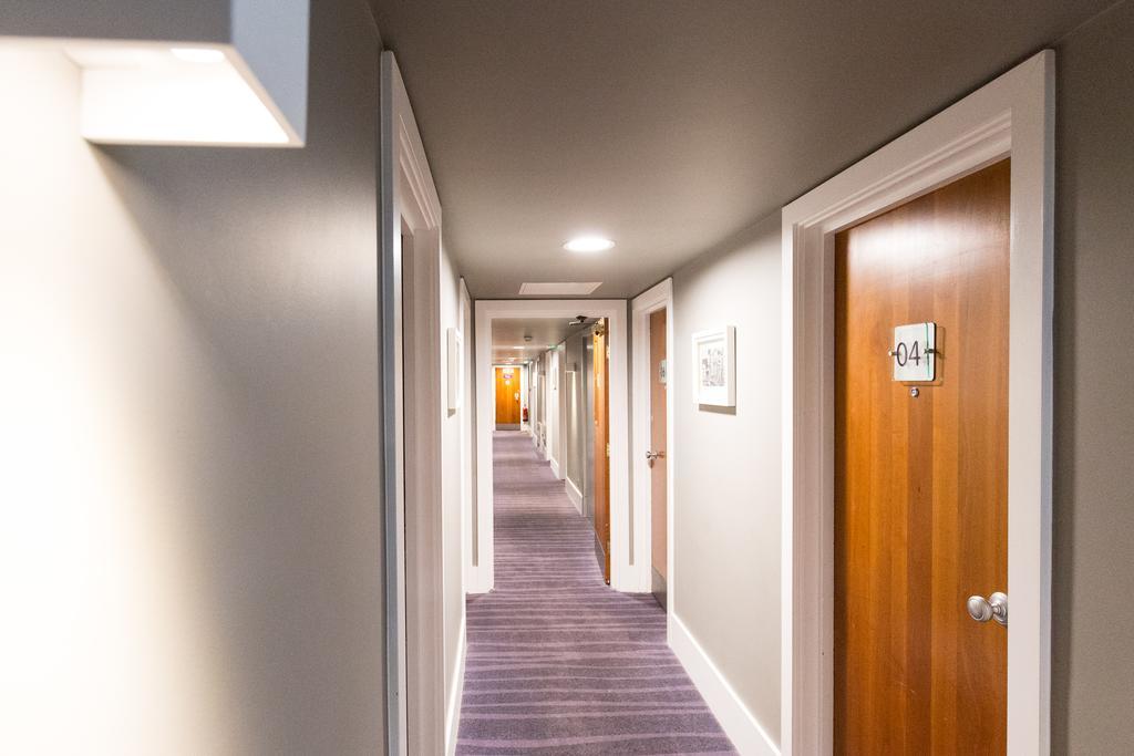 Hello Hotel スウィントン エクステリア 写真